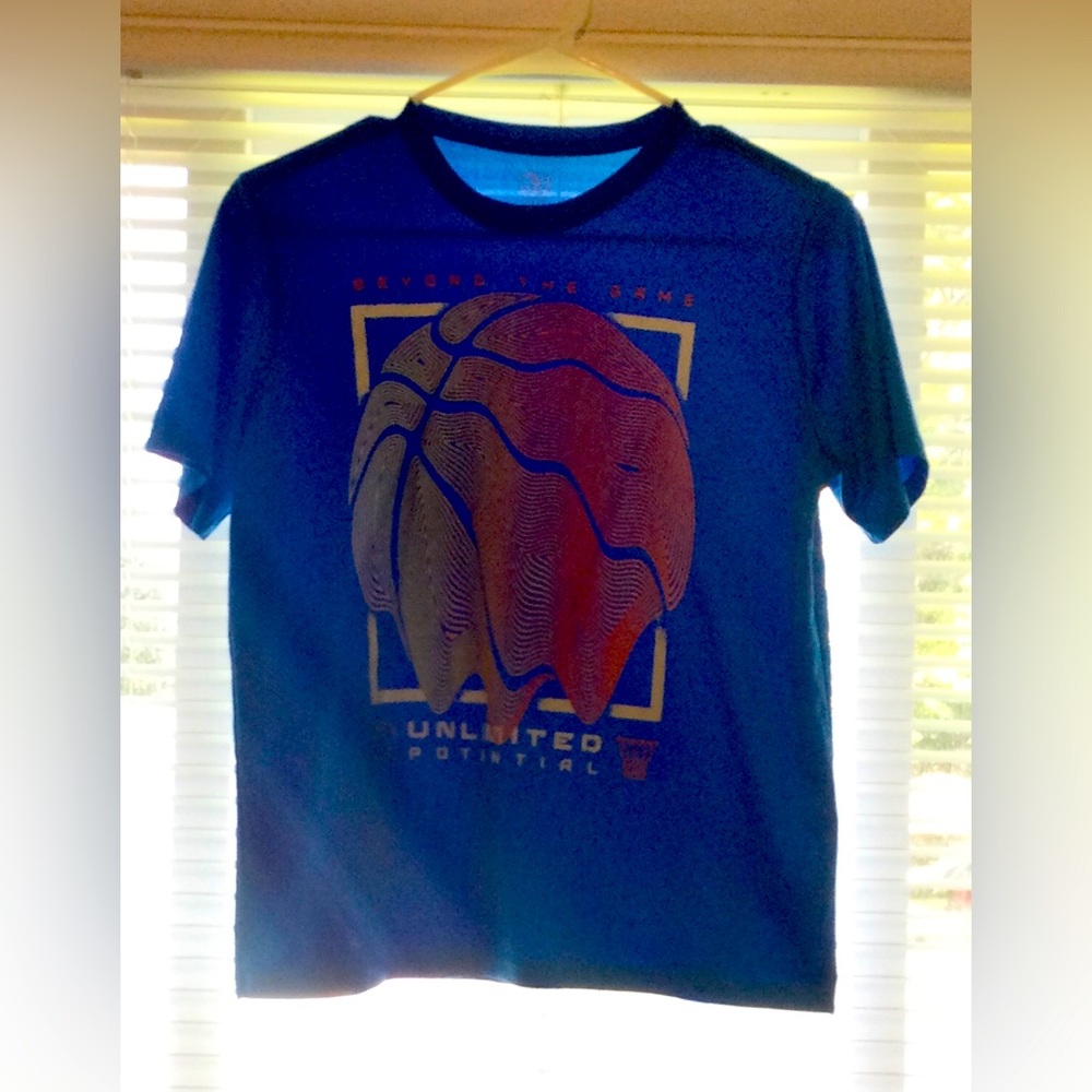 Boys athletic works tee shirt. Size lrge 10-12.